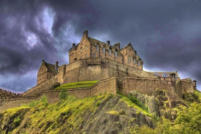 Edinburgh Castle-1